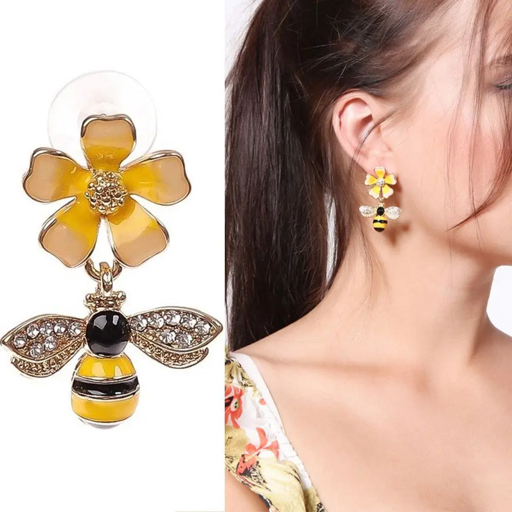 Fashion Enamel Earrings Cute Black Yellow Daisy Flower Floral Bumble Bee Drop Earrings with Rhinestone Jewelry Accessories