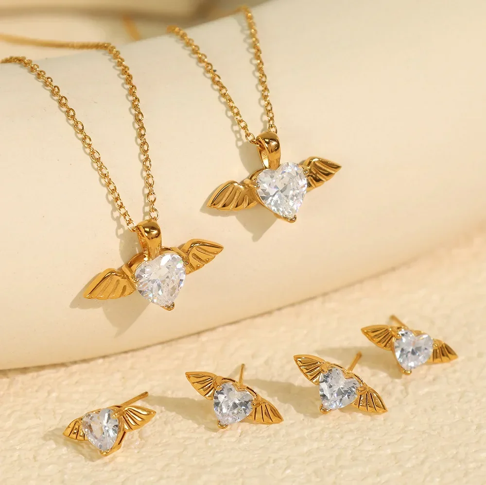 

Popular heart-shaped zircon angel wing pendant 18k gold plated necklace and earrings set