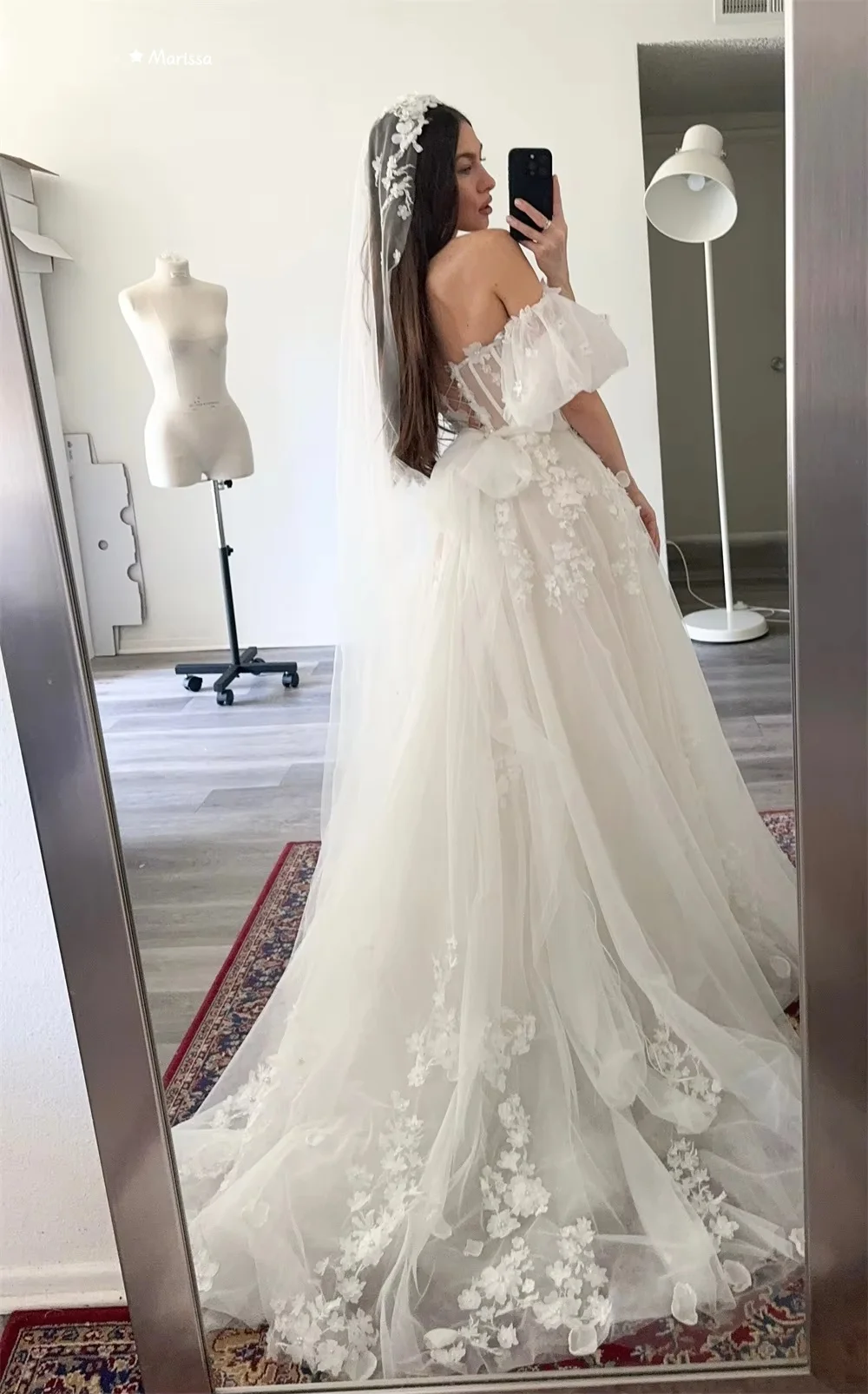 Marissa a 라인 Tulle 우아한 가운 이브닝 가운 3D 작은 꽃 우아한 롱 드레스 맞춤 제작 오프 숄더 탈착식 슬리브