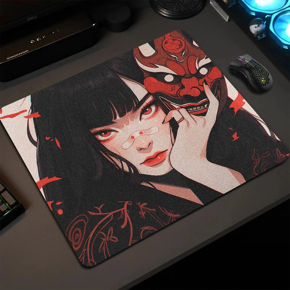 

Anime Girl Samurai Mask Mousepad Small LockEdge Mouse Pad For Gamers Computer Desk Pad Rectangular Anti-slip Rubber