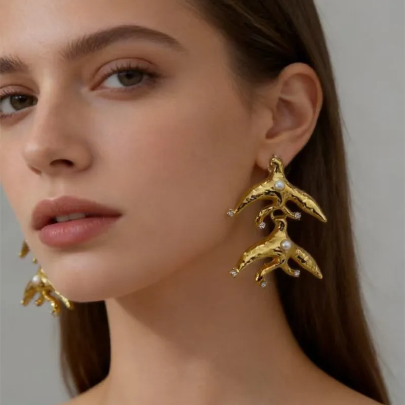 

Retro European & American Metal Pearl Zirconia Dove Earrings for Women Fashionable Elegant Daily Party Jewelry Accessories