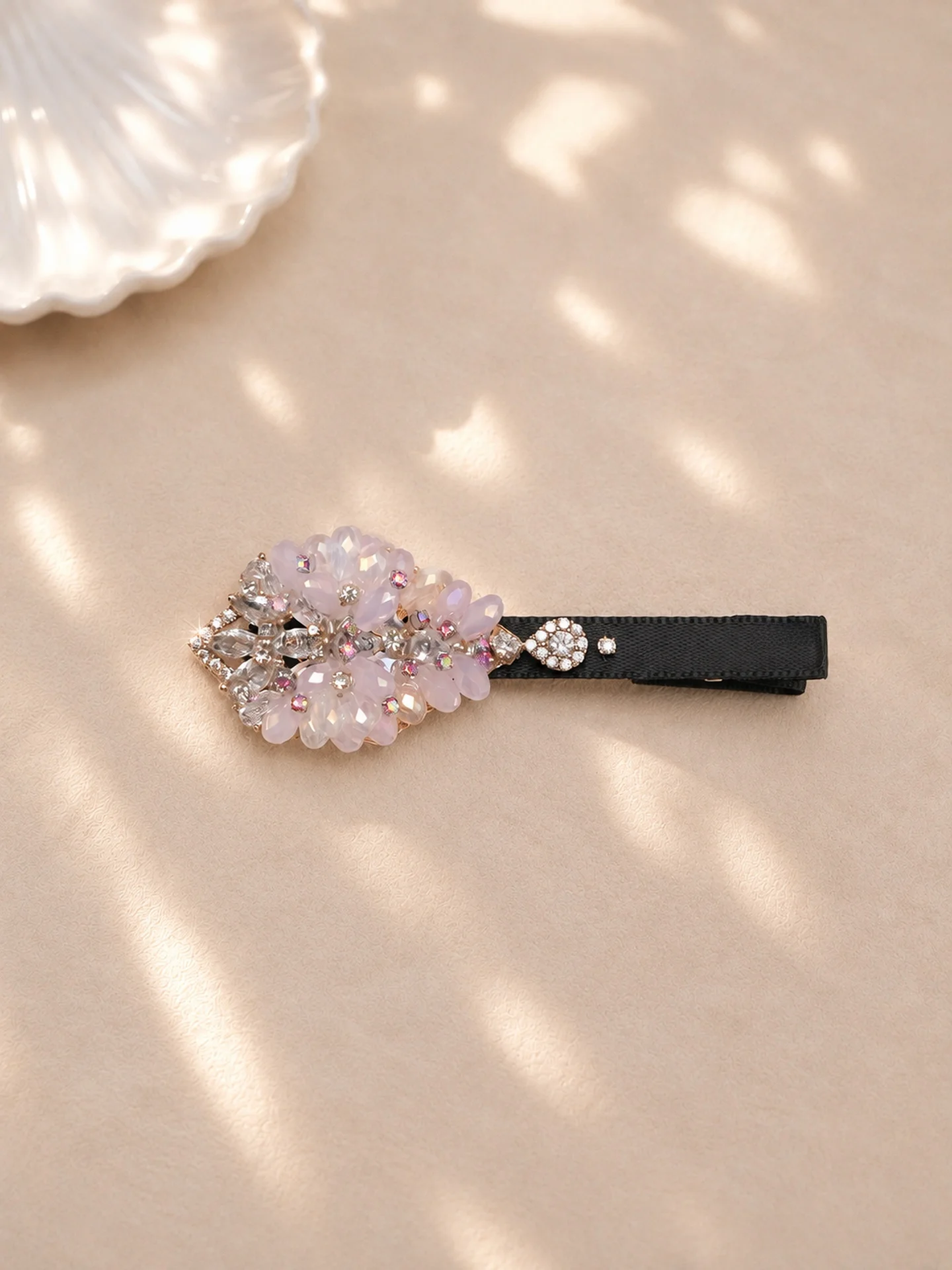 jolie-pince-a-cheveux-en-forme-de-fleur-de-cristal-ornee-de-strass-accessoire-de-coiffure-aux-couleurs-assorties-ideal-pour-toutes-les-occasions