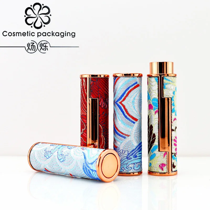 

3.5g Chinese Style Press Type Round Lipstick Tube, Empty Refillable Cosmetic Container with Adhesive Wrapping Paper