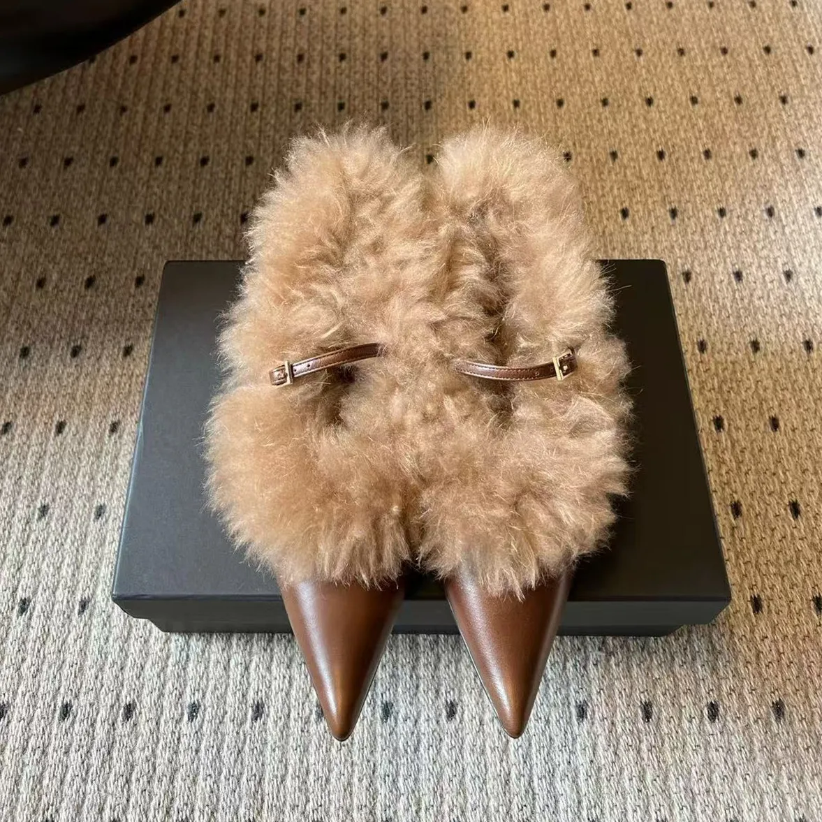 2026 Autumn New Hairy Shoes Women's Pointed Flat Leather Mary Jane Shoes with One Belt Warmth and Velvet Single Shoes