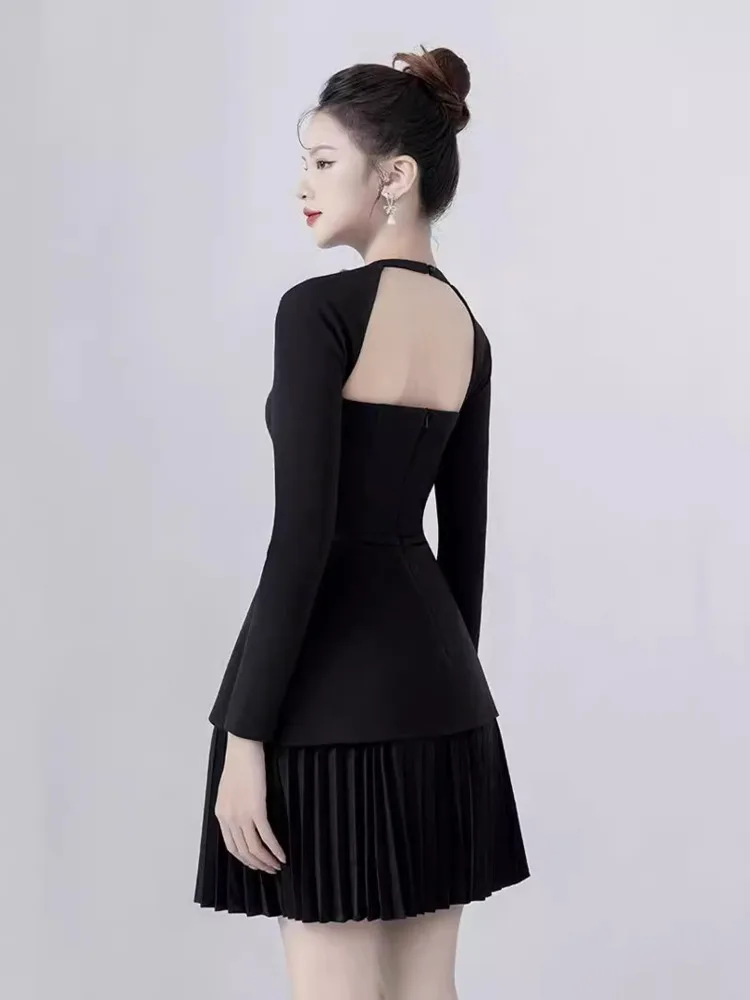 DEAT New Models Hollow Out Pleated Backless Dress For Women Solid Color Long Sleeve Irregular Dresses Female 2024 Summer 15C210