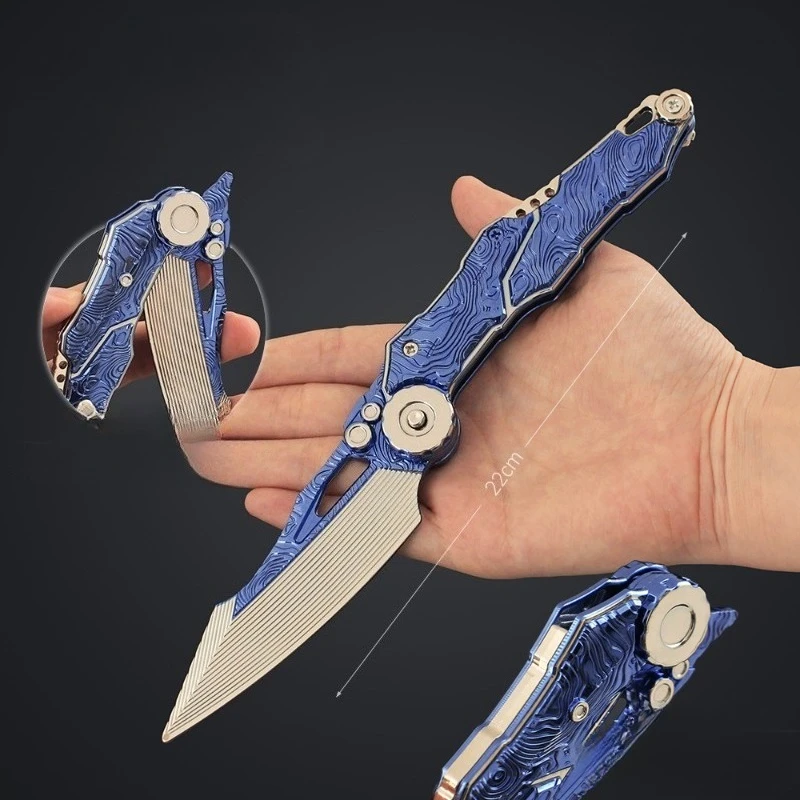 22 cm/8.66in Arena Breakout Versione pieghevole S07 Coltello pieghevole Modello di gioco in lega Collezione in metallo Giocattolo Ornamento Display da tavolo Regalo