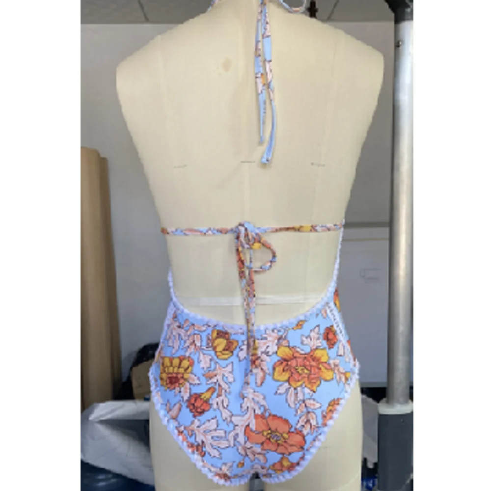 2023 Dames Retro Eendelig Badpak Diep V Halter Hals Vakantie Strandkleding Cover Up Designer Badpak Zonder Rug Zomer