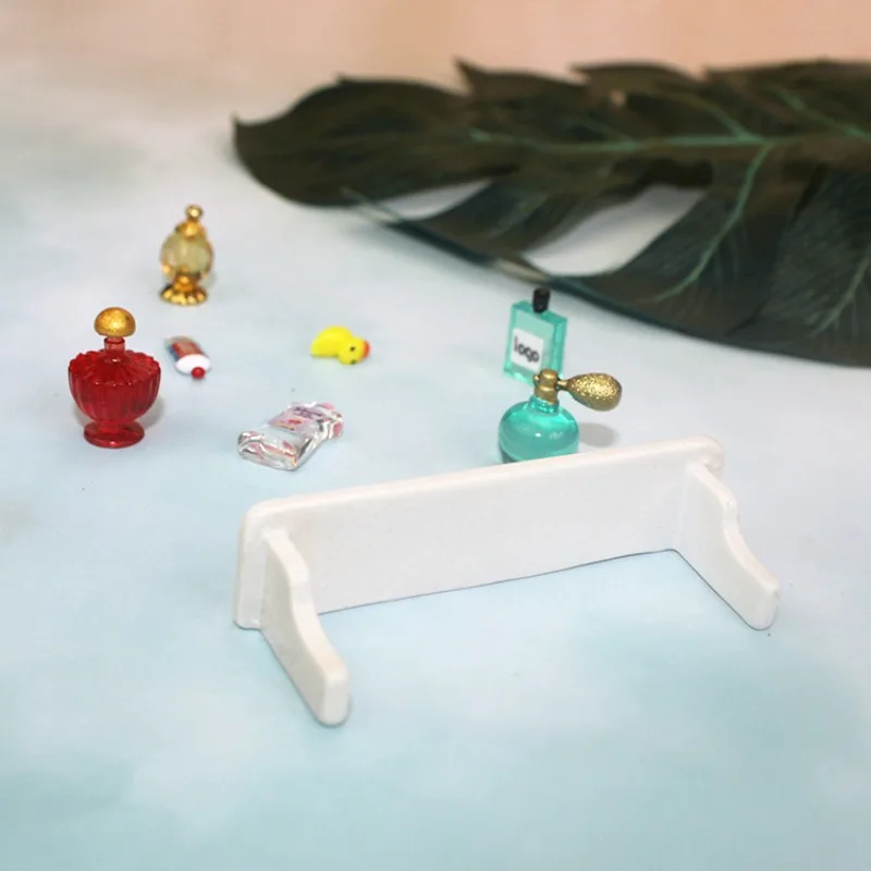 1:12 Accessori per la casa delle bambole Fai da te Modello in miniatura Giocattoli Creativo simulato Mini profumo Rack Set Mini scena Puntelli per fotografia