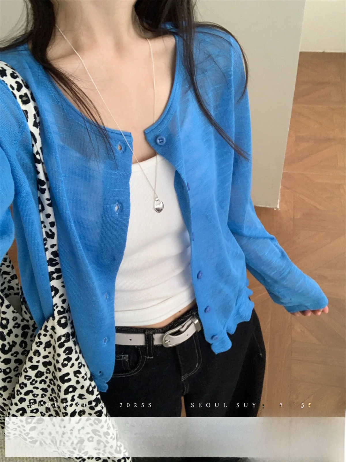 

Korean Style Lace Trimmed Knitted Crop Cardigan Women's Lightweight Casual Pure Color Air Conditioning Sweater Spring 2026
