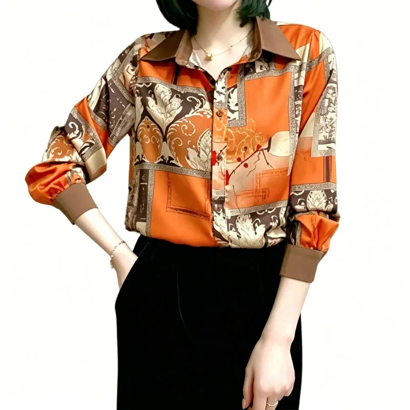 The spring new temperament show thin broken beautiful long sleeve shirts The design feels loose printing jacket female