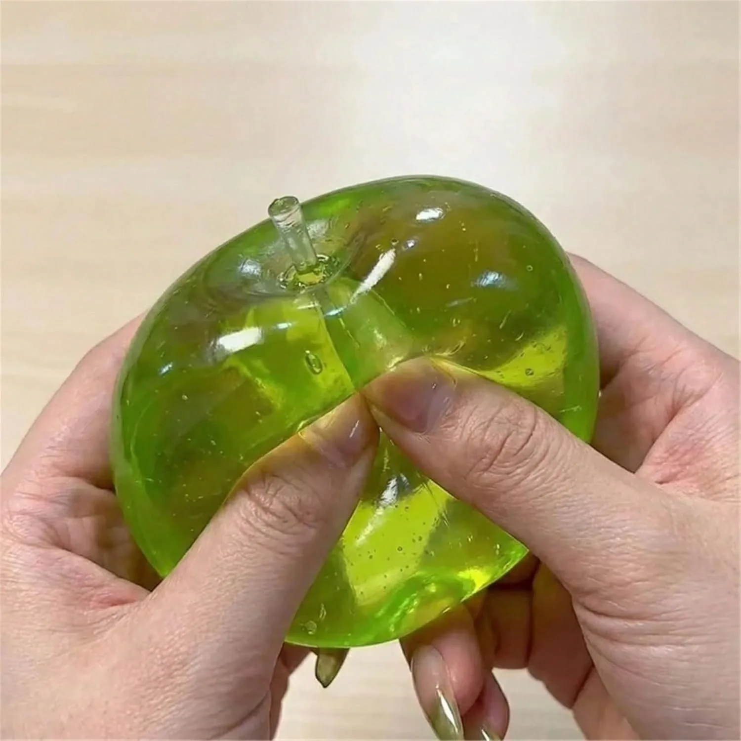 

Slow Rebound Apple-Shaped Stress Relief Toy round Handmade Squishy Ball Perfect for Party Favors Birthday And Holiday Gifts