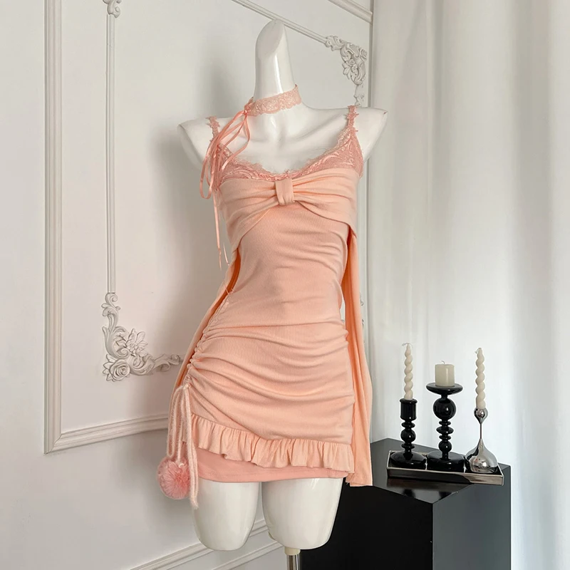 Elegancka słodka sukienka z odkrytymi ramionami wyszczuplająca krótka spódniczka sukienka z długim rękawem dla kobiet Design Sense Niche sukienka w
