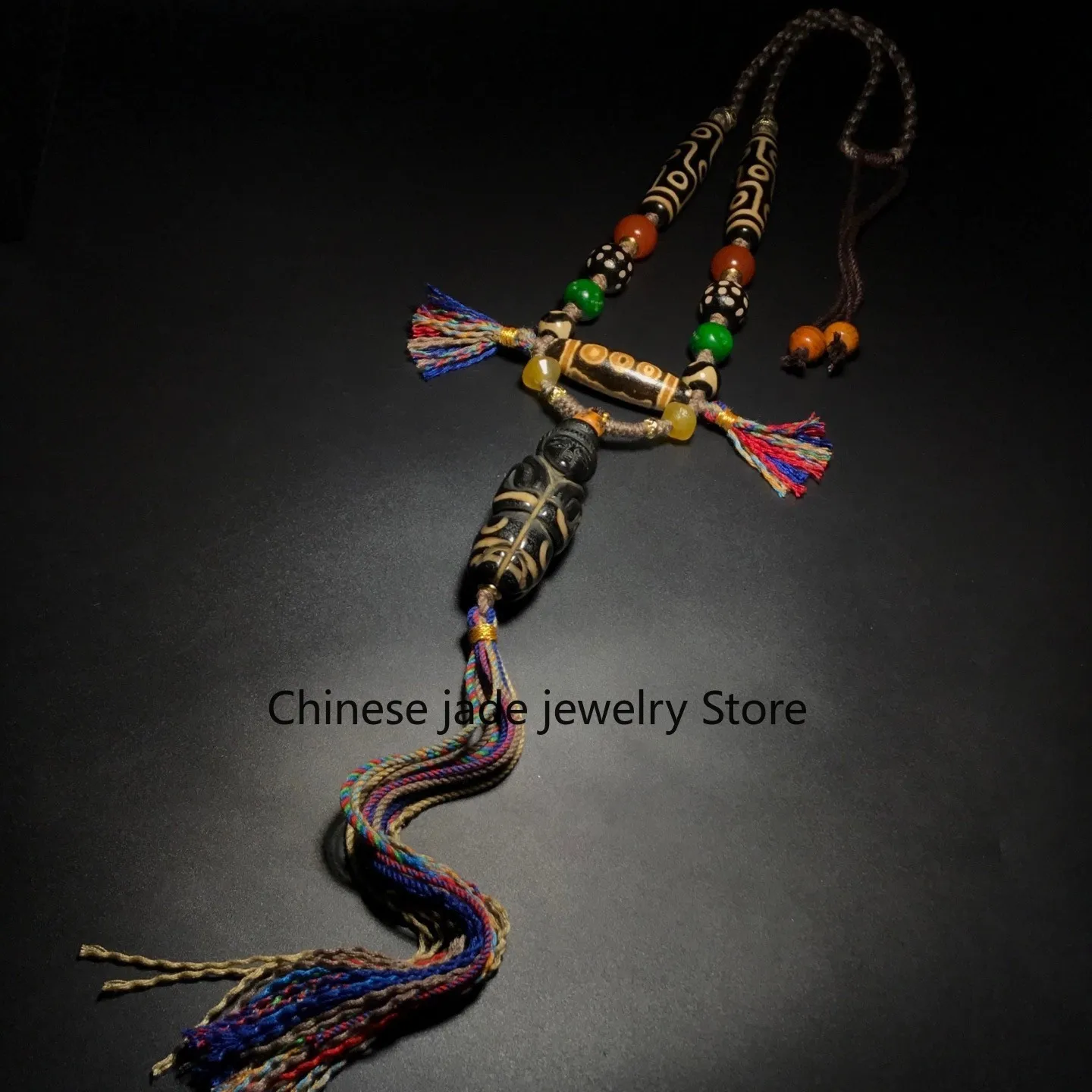 Unique Tibetan Old Agate Dzi Carved Guiren Figure 9 Eyes Beads Necklace J0428