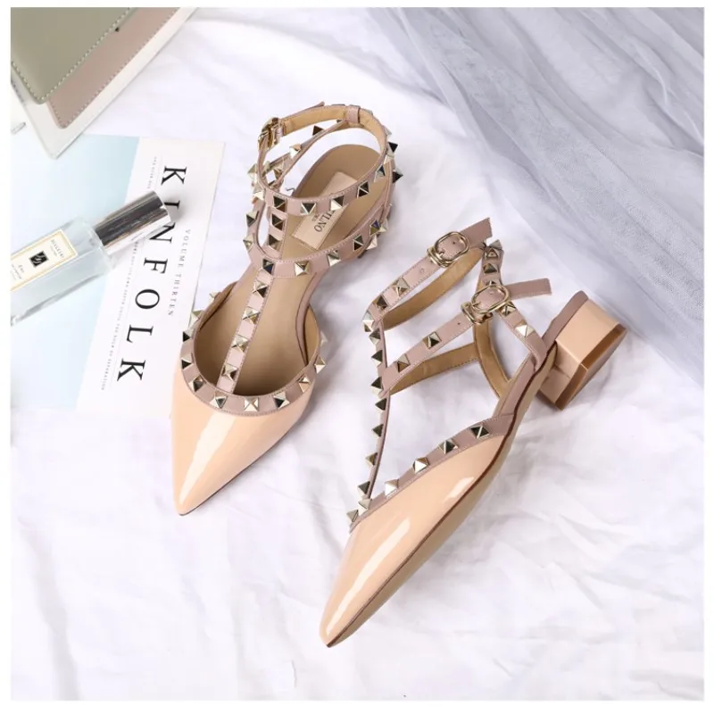 Luxury High Quality Pointed Rivet Sandals Pumps 2023 Genuine Leather New Versatile Bare Feet Lace Up Square Heels Women\'s Shoes