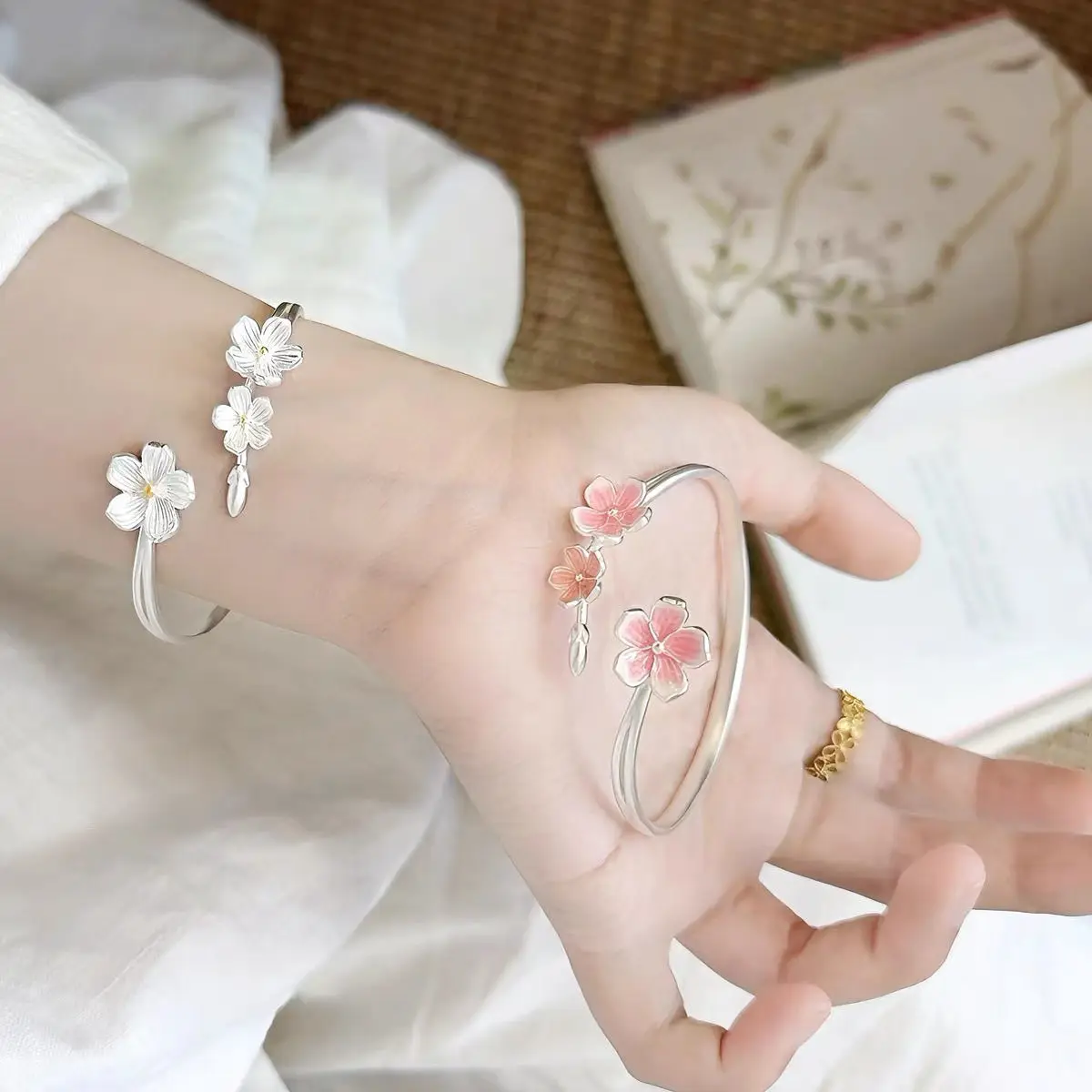 

「Peach Blossom」S925 Sterling Silver Bangle – Handcrafted Floral Adjustable Bracelet, Chinese Modern Jewelry Gift
