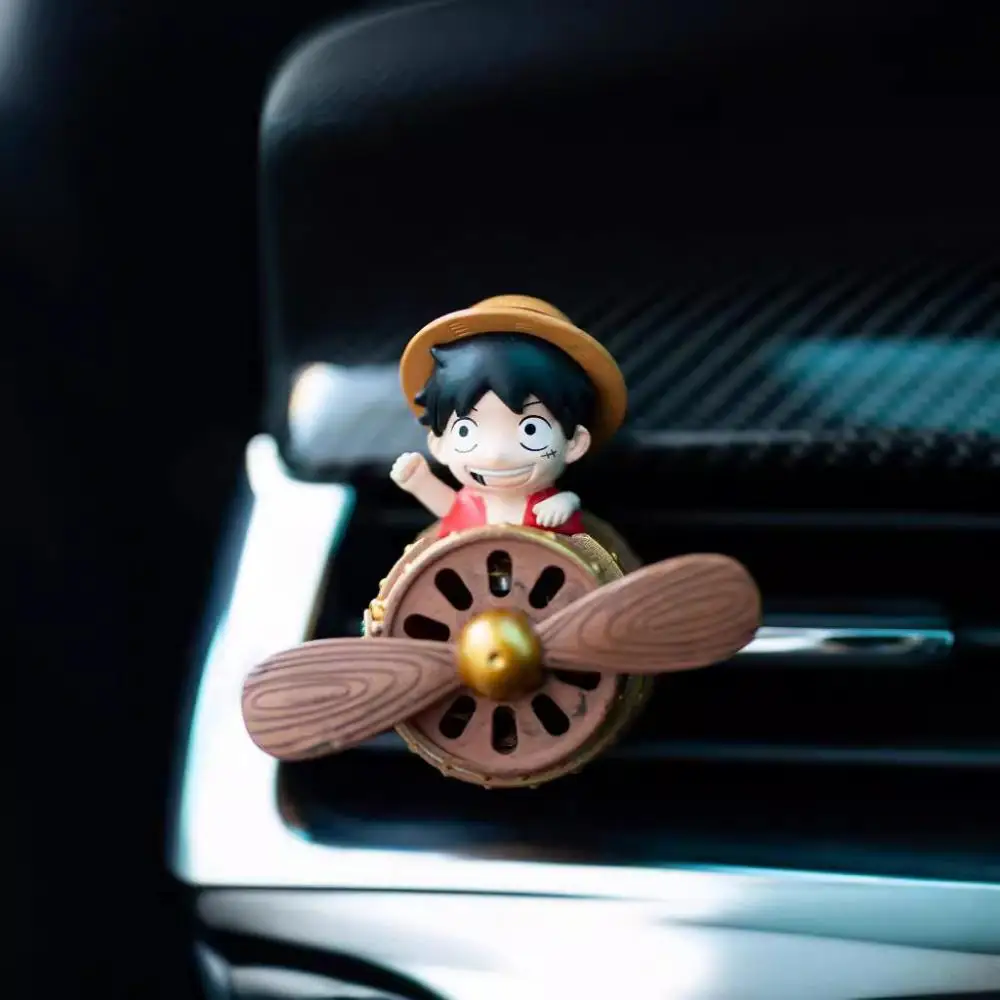 

Автомобильный освежитель воздуха в японском аниме Luffy, вращающийся пропеллер Roronoa Zoro, воздуховыпускное отверстие, автоаксессуары, мультяшный декор, подарок