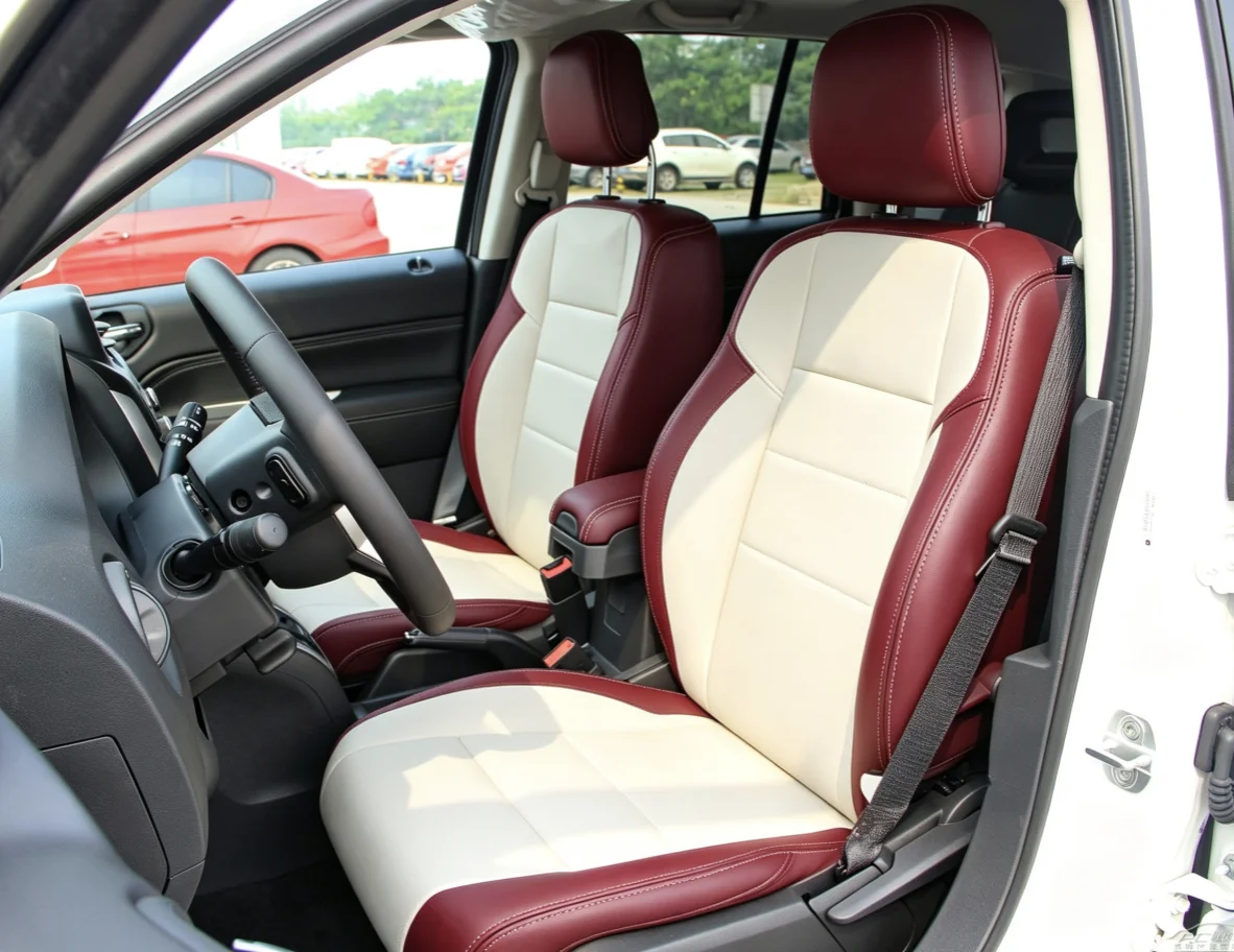 Für Jeep Compass 2011~2014 Maßgefertigte Autositzbezüge Luxuriöses Nappaleder 100% Passgenau Innenausstattung 360 ° Vollständige Abdeckung – Detail 10
