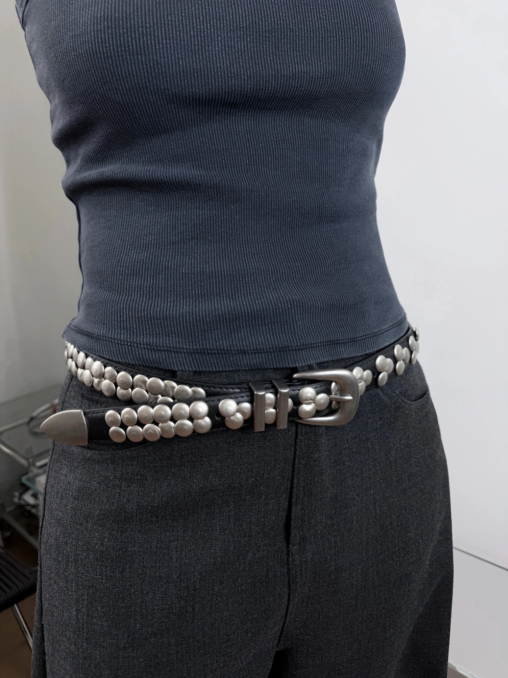 ceinture-en-cuir-veritable-a-rivets-faite-a-la-main-modele-cleanfit-robuste-et-polyvalente-ceinture-de-taille-ceinture-pour-pantalon-design-pour-un-public-restreint