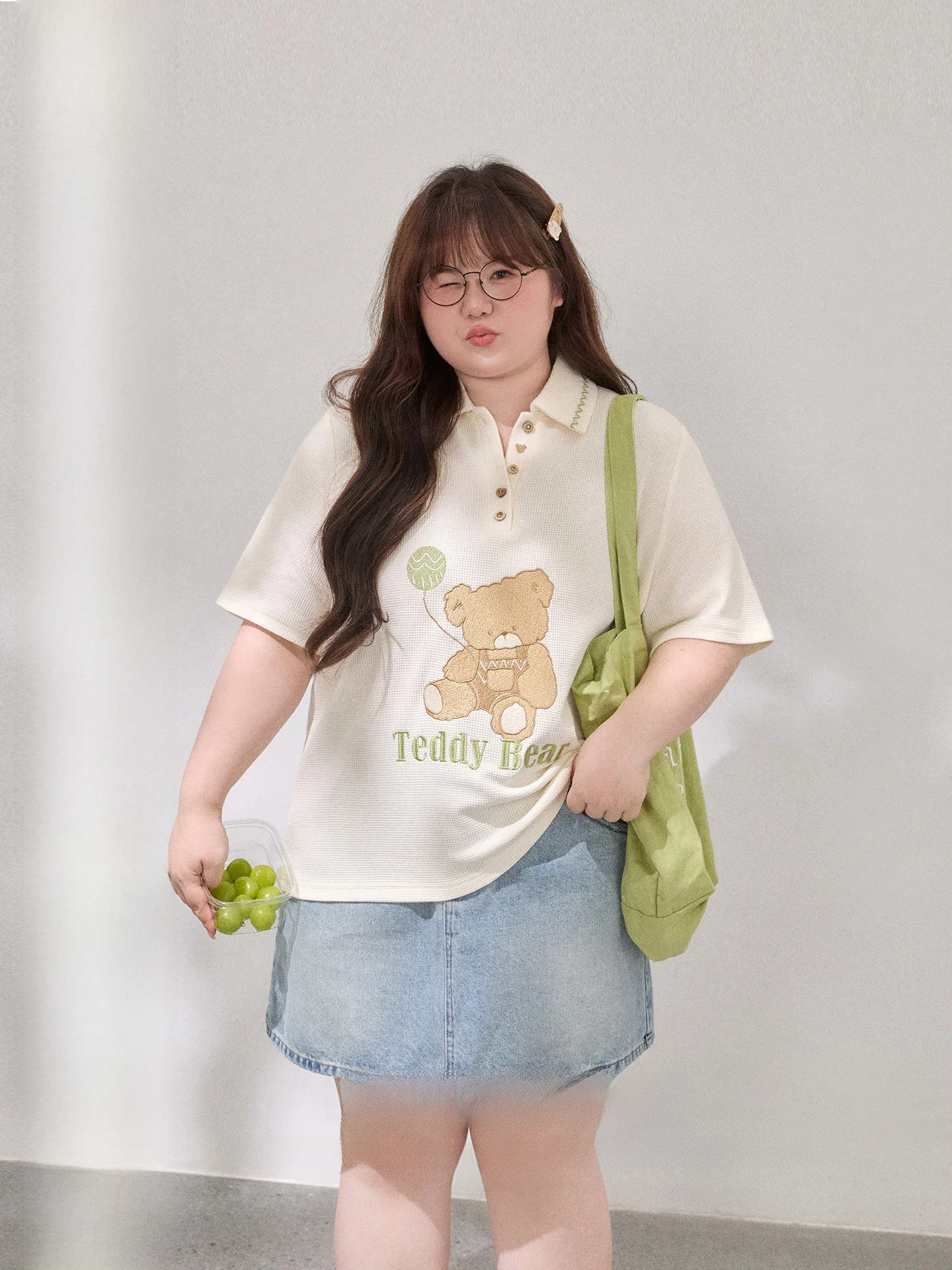 

Ladies' Cute Bear Embroidery Shirt Short Sleeve T-shirt Cotton Polyester Blend Comfortable Fit Spring 2026 New Arrival