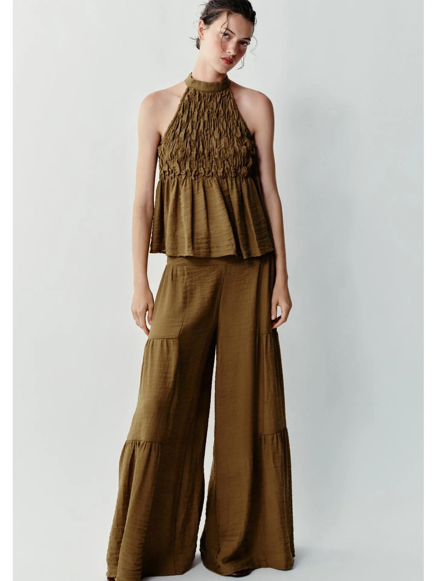 High Waist Long Wide Leg Pants with Back Slit And Hidden Button Neckline Women's Fashion Set Autumn Collection 2026