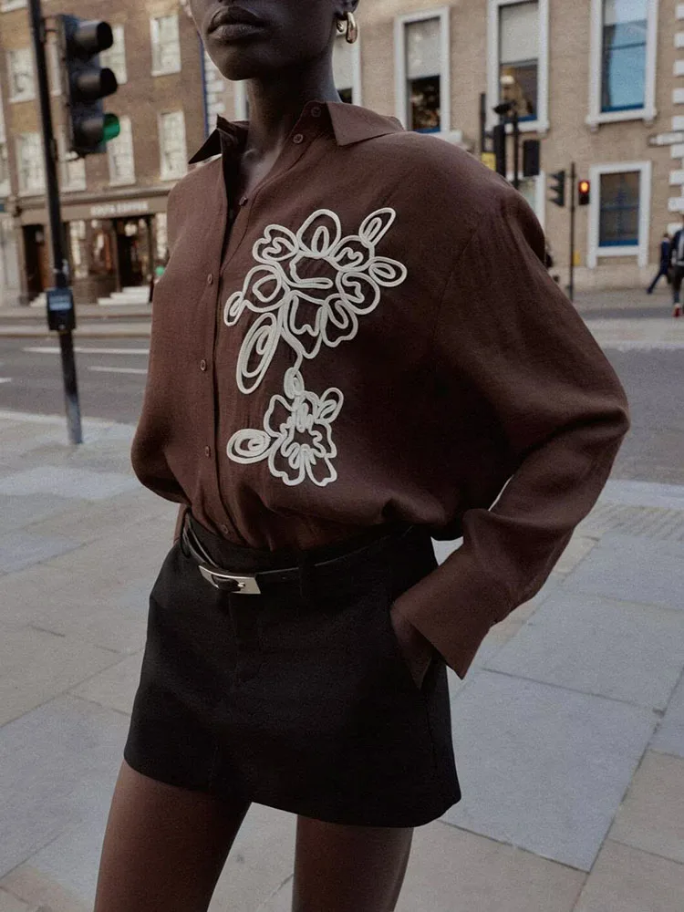 ファッショナブルでスイートなカジュアルな花柄テクスチャの新作レディース服、2025年秋、エスニックステージ衣装、プレミアムレディース