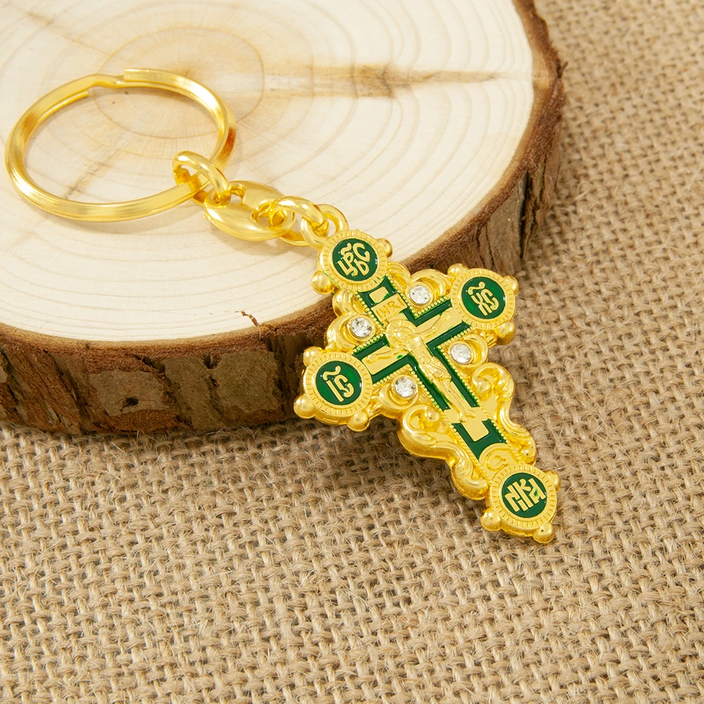 HTISOK Orthodoxes Kreuz aus Legierung, vergoldeter Schlüsselanhänger, heilige religiöse Mini-Jesus-Ikone, Kruzifix-Anhänger, heiliger Schlüsselanhänger für Gläubige – Detail 4