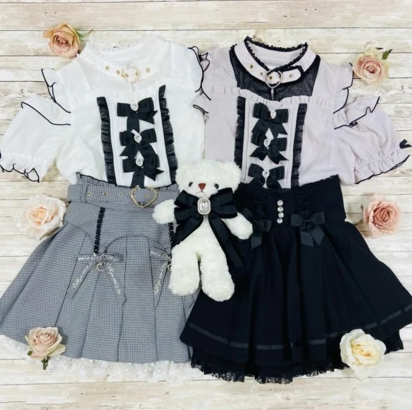 

Japanese Skirts Women Mine Mass-Produced Sweet Rhinestone Lace Bow High Waist Black Skirt Lolita Girls Ruffles Pleated Skirt