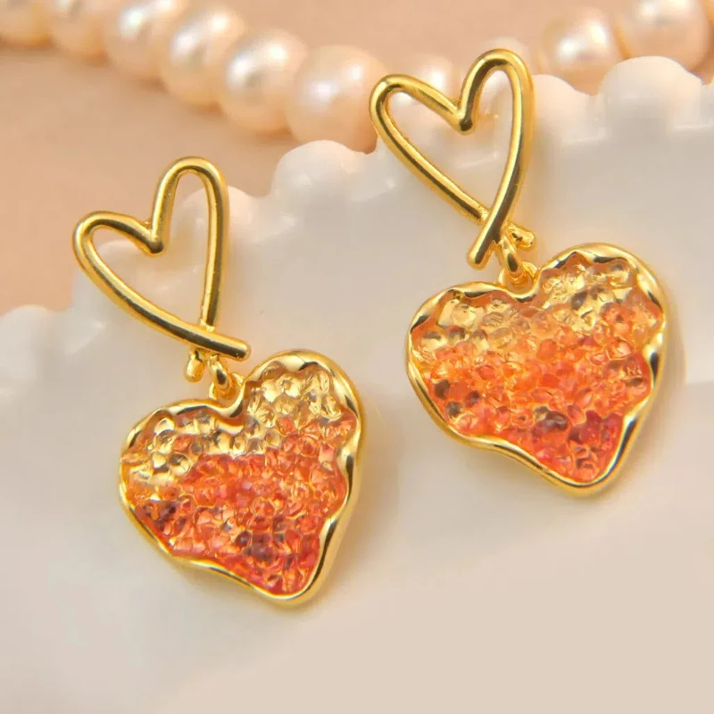 

Sweet Gradient Orange Color Love Pendant Earrings Niche Design Heart-shaped Fashion High-grade Feeling Earrings for Women Girls