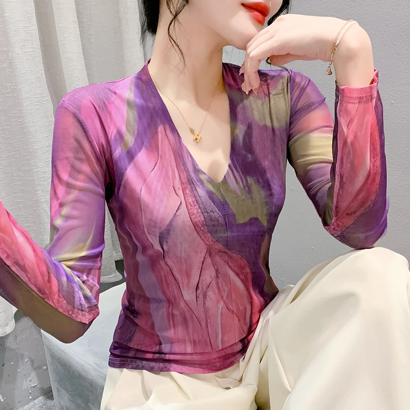 Faionable Long Sve V-Ne Me T-shirt da donna Autunno New Sle Base irt Youthful Print Double Layer Street Sle Top