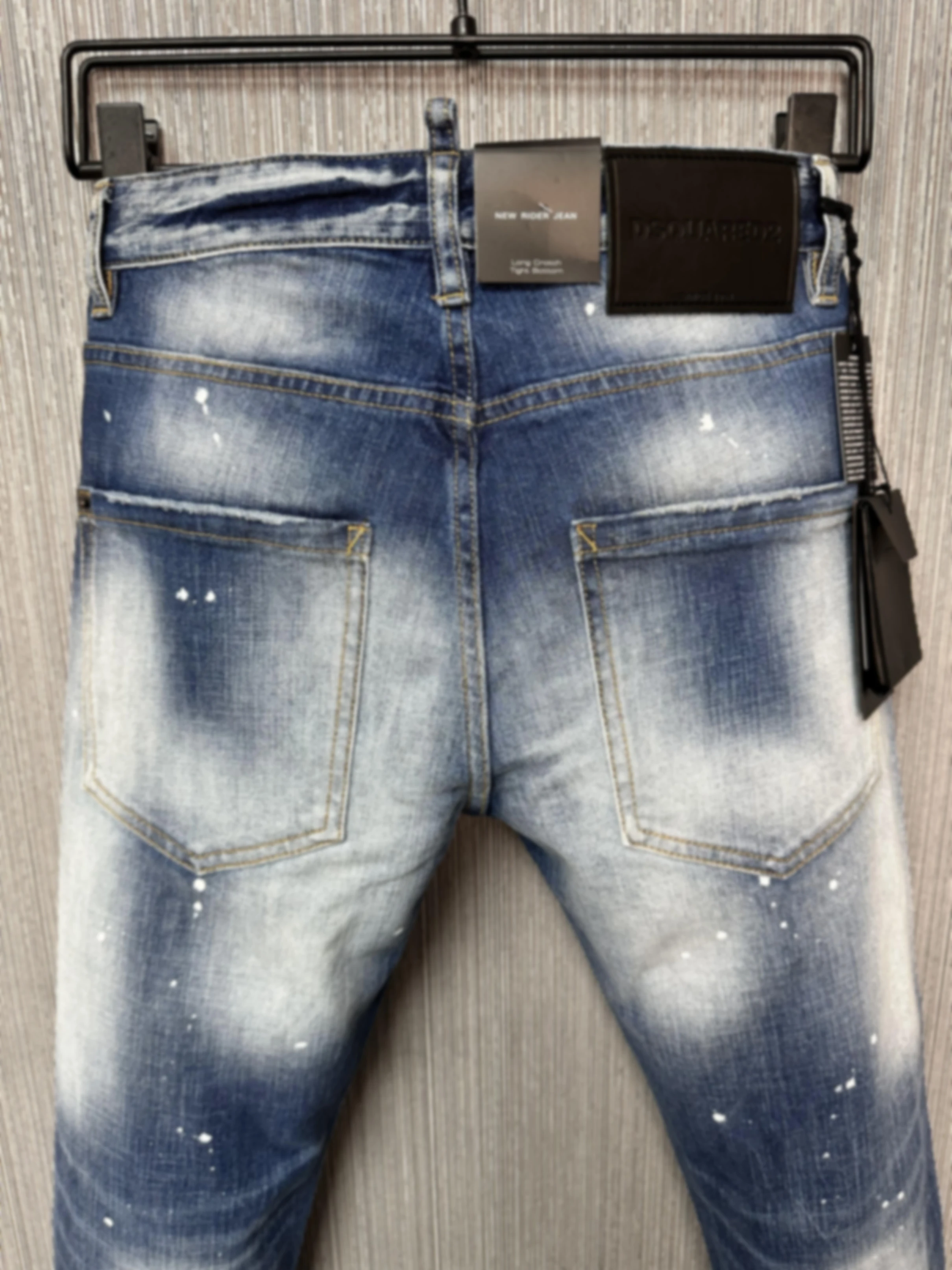 2024 autumn new D2 jeans for men, washed, worn out, patched, painted, button elastic, small foot blue