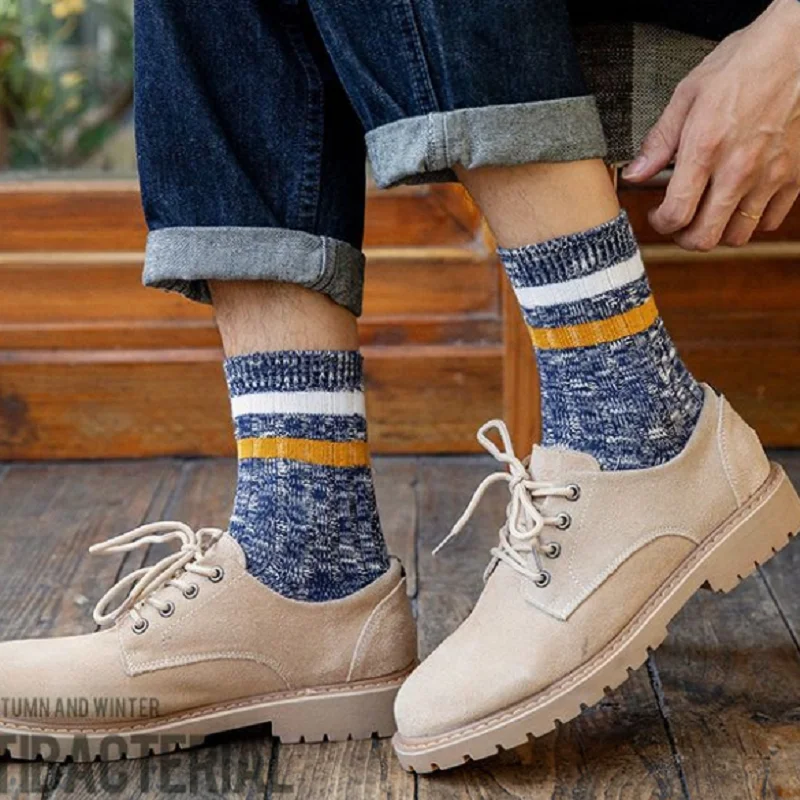 10 Pairs of Men\'s Christmas Snowflake Print Striped Socks, Comfortable And Breathable Casual Socks, Suitable For All Seasons