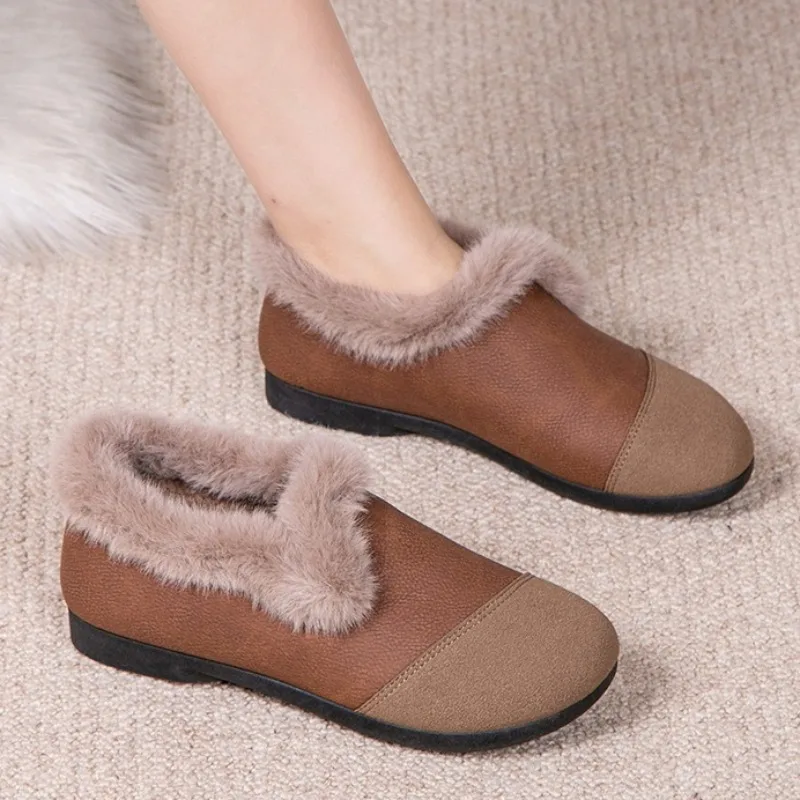 2026 Winter New Plush Round Head Soft Bottom Warm Flats Versatile Retro Women's Cotton Shoes Comfortable Non-Slip Snow Boots