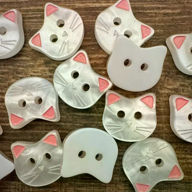 10pcs Accessory Decorative Fasteners for Clothing Cute Cartoon Cat Buttons with Ears Resin Diy Craft Sewing and Crafting