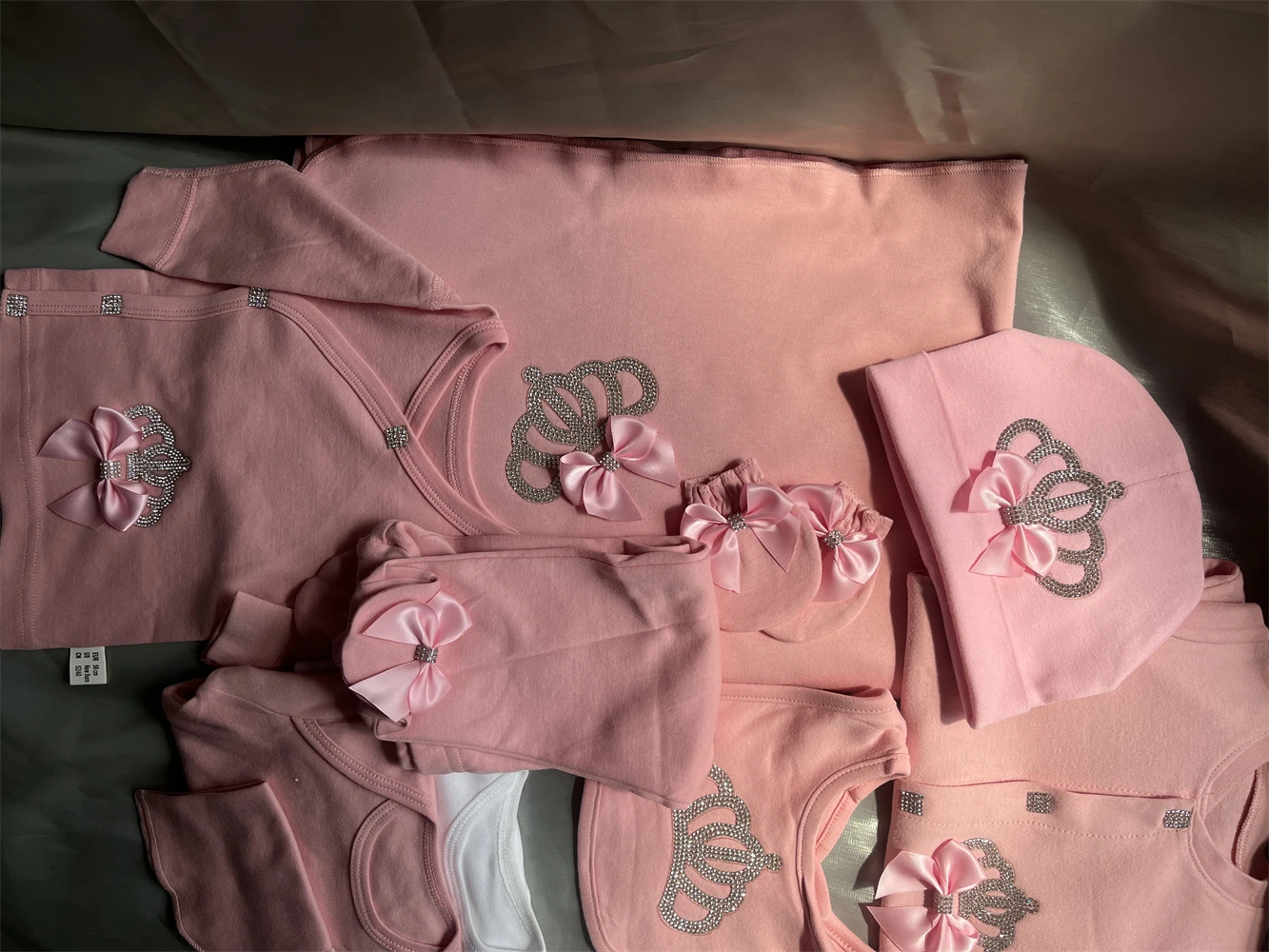 10pcs Newborn Baby Girl Outfits Luxury Infant Clothing 100% Cotton Welcome Home Crown Jewlery Gift Box Receiving Blanket Bedding