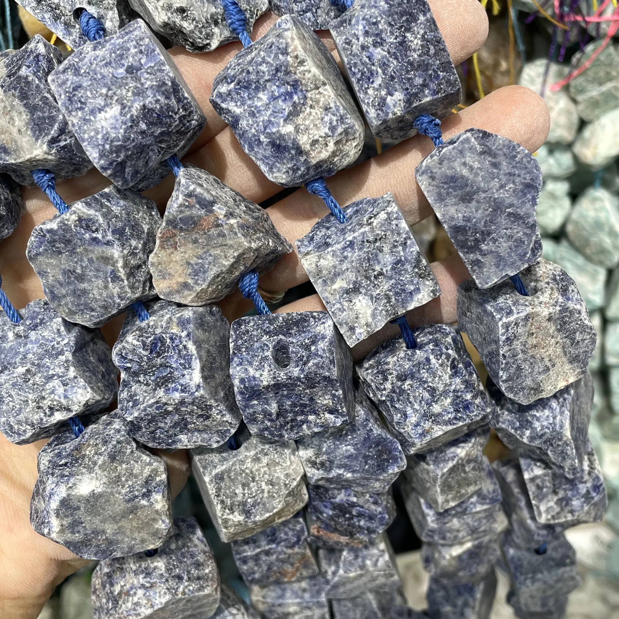 Natürliche Unregelmäßige Freiform-Rohsteine, Raue Fluorit-Mineralnuggets, Lose Abstandsperlen, DIY-Zubehör für Schmuckherstellung – Detail 21