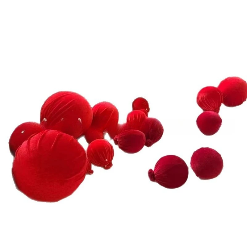 New Year's Day Christmas red velvet ball winter decoration pendant clock in shop door and window display landscaping arrangement