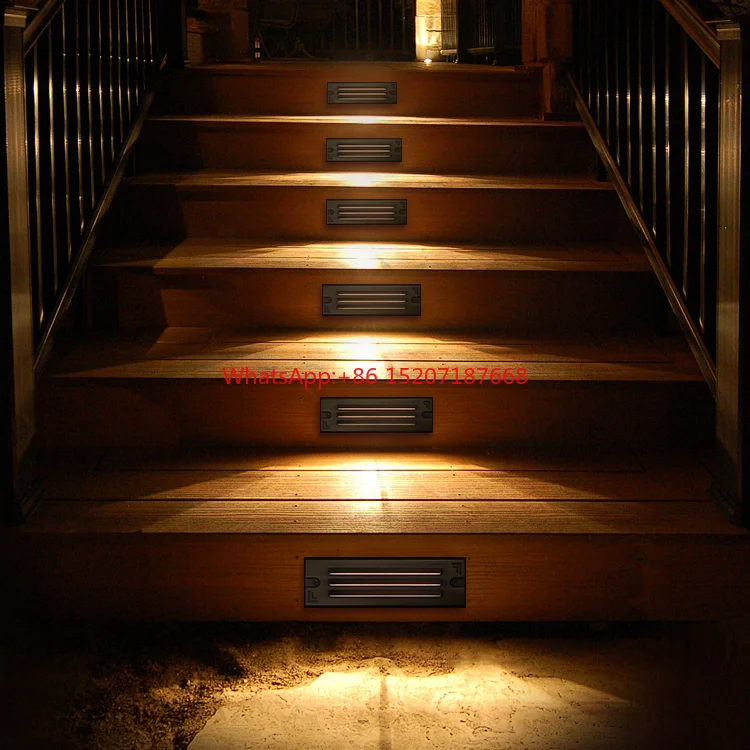 

New Arrival Flat Rectangular Hardwired Surface Mounted Waterproof Outdoor Led Stair Step Wall Light With Louver