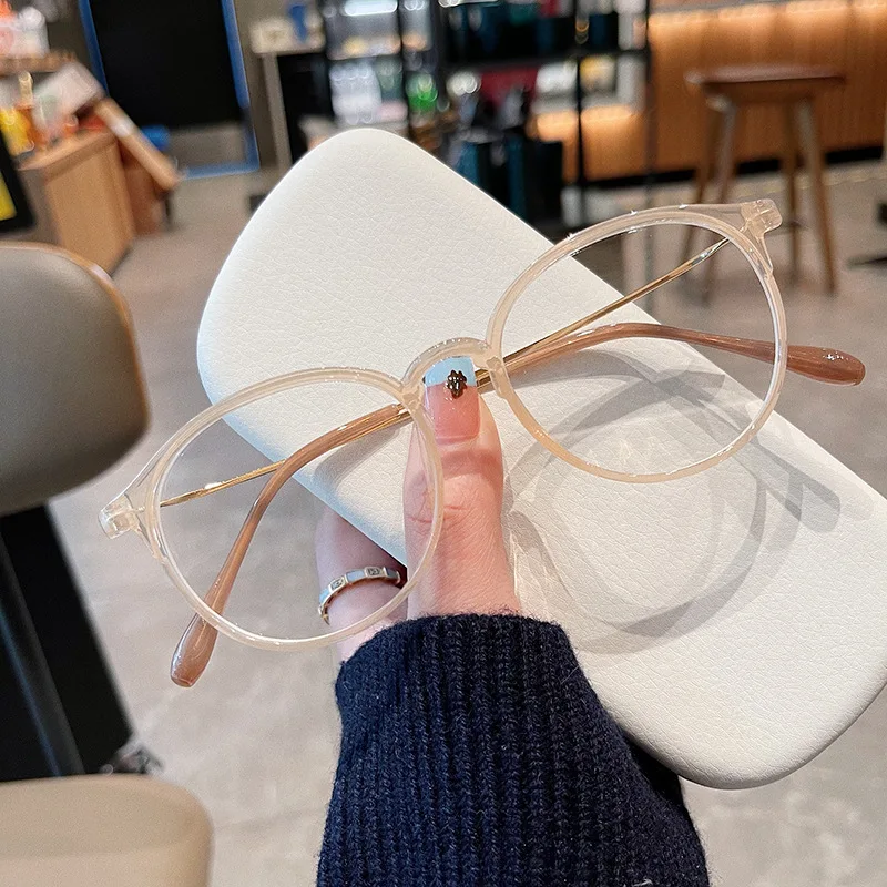 Round Shape Glasses Frame Woman Fashion Style Blue Light Blocking Computer Glasses TR90 Material Frame for Women's Glasses