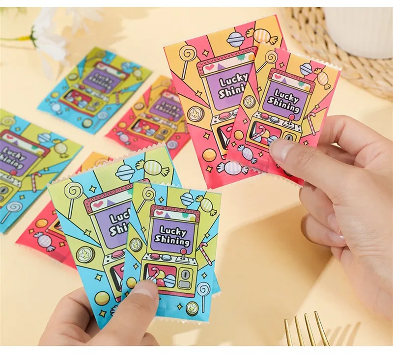 100 Stück Glänzende Glücksbeutel mit Aufdruck, Neue Leere Tüten für Süßigkeiten, Mini-Spielzeug, DIY-Partygeschenke, Verpackung – Detail 3
