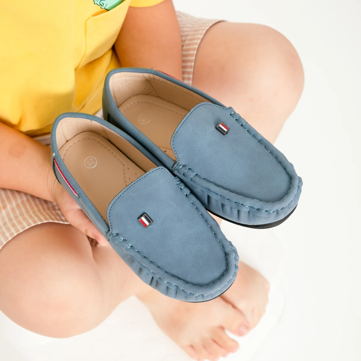 Thumbnail 3 - #6 Compare Kids Canvas Shoes Before You Buy