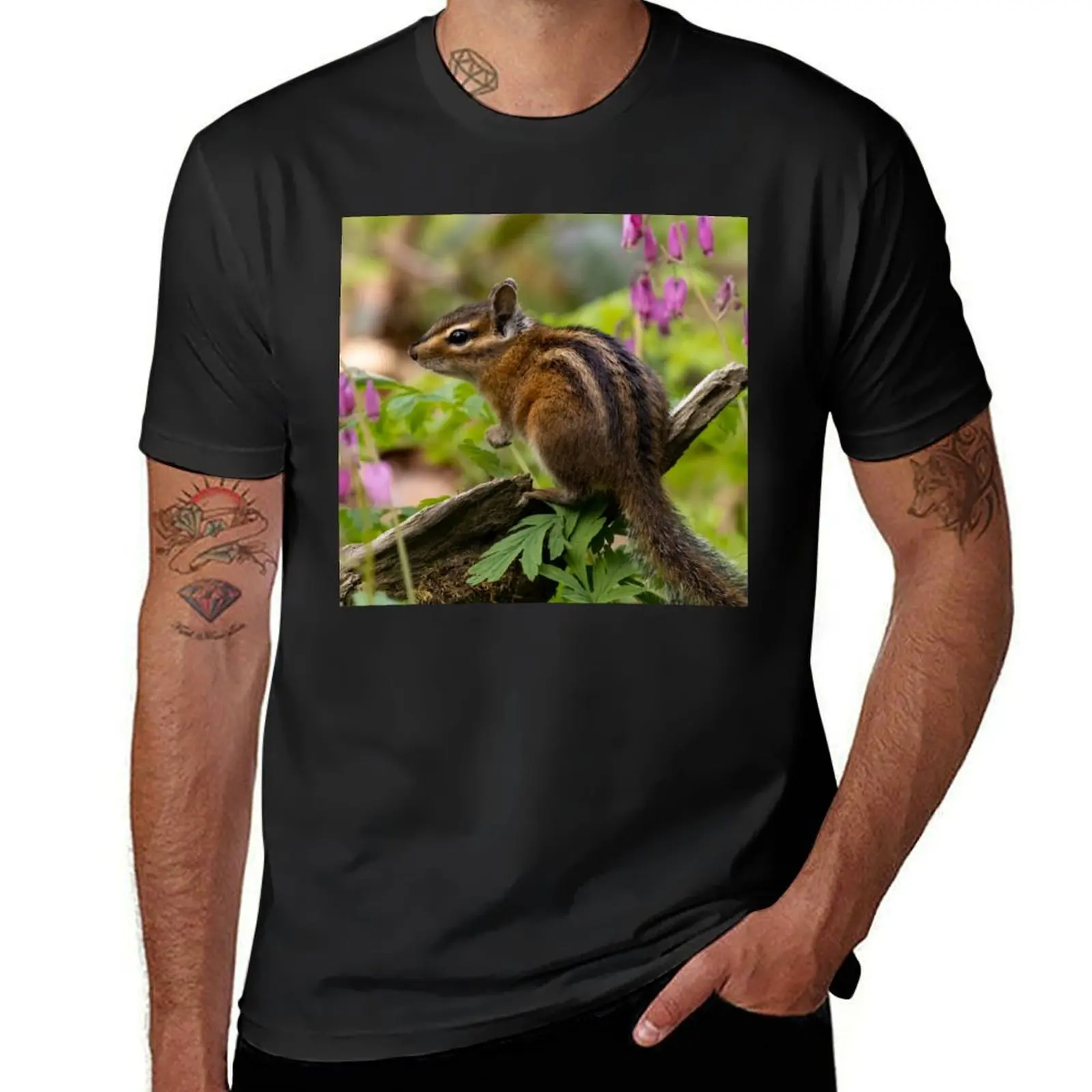 

Chipmunk in flowers T-Shirt tops customs blacks Men's clothing
