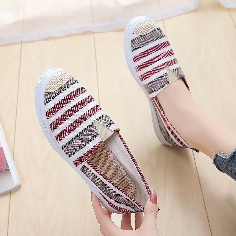 2024 Shoes Women's Summer Mesh Breathable Flat Shoes Ladies Comfort Light Sneaker Socks Women Slip on Loafers