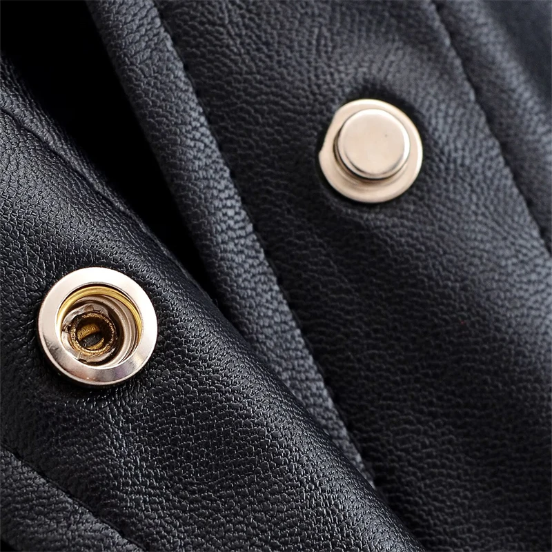 KEYANKETIAN Herbst Neue frauen Stehkragen Einreiher Lange Ärmeln Schwarz Leder Jacke Frauen Baseball Jersey