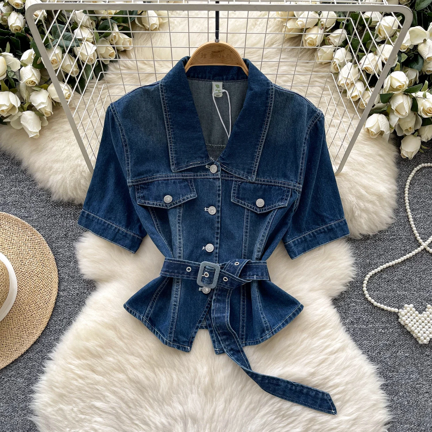 

Retro Slim Fit Denim Shirt With Belt Lapel Short Sleeved Single Breasted Top Women's 2025 Summer Korean Version Short Blouse
