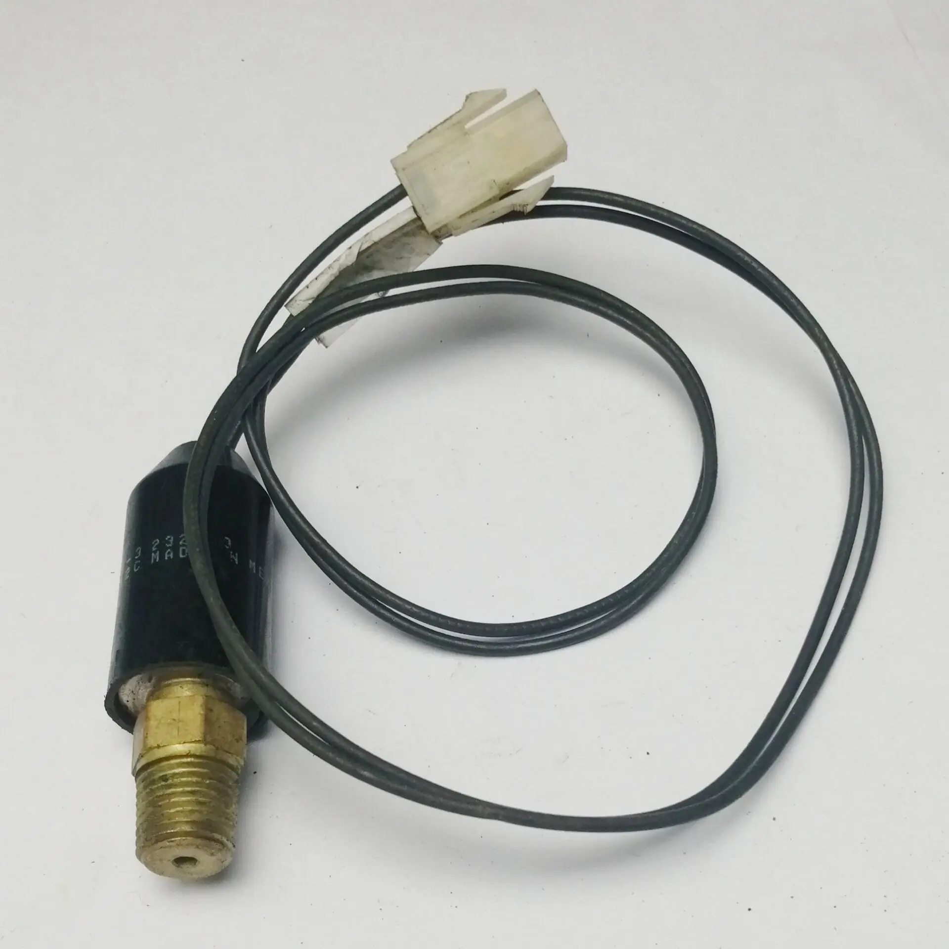 

32-3002C 36PS86-3 53-3012C Подходит для датчиков бокового реле давления высокого и низкого давления