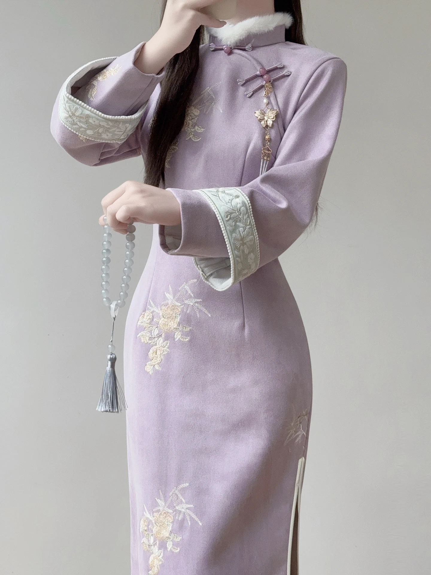 

Новое фиолетовое длинное ципао Ting Yue Ling 2026 года с цветочным узором, на флисовой подкладке, в традиционном китайском стиле, для молодых женщин