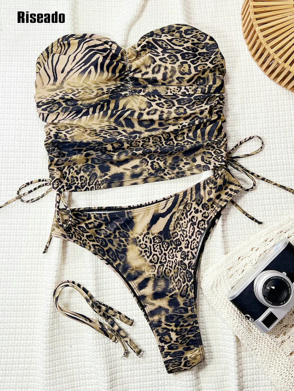 2026 レディースバンドーセクシーなビキニセットストラップレスヒョウツーピースレースアップ水着ハイウエスト水着ビーチクロス
