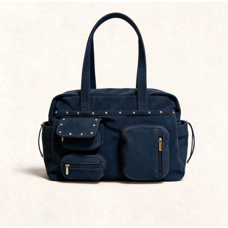 Mehrtaschen-Nietenhandtasche, Großraumige Einfarbige Metallnieten-Tragetasche, Vielseitige Pendler-Reise-Aufbewahrungstasche mit Schulterriemen – Detail 4