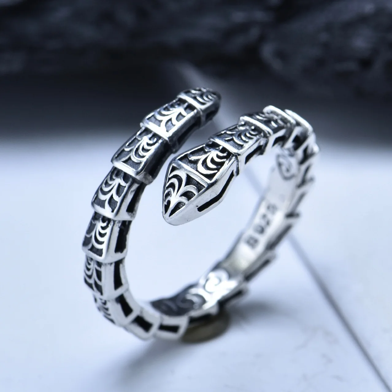 

Fashion men's and women's retroretrostylish exaggerated hip hop punk s925 sterling silver french snake vine grass pattern ring