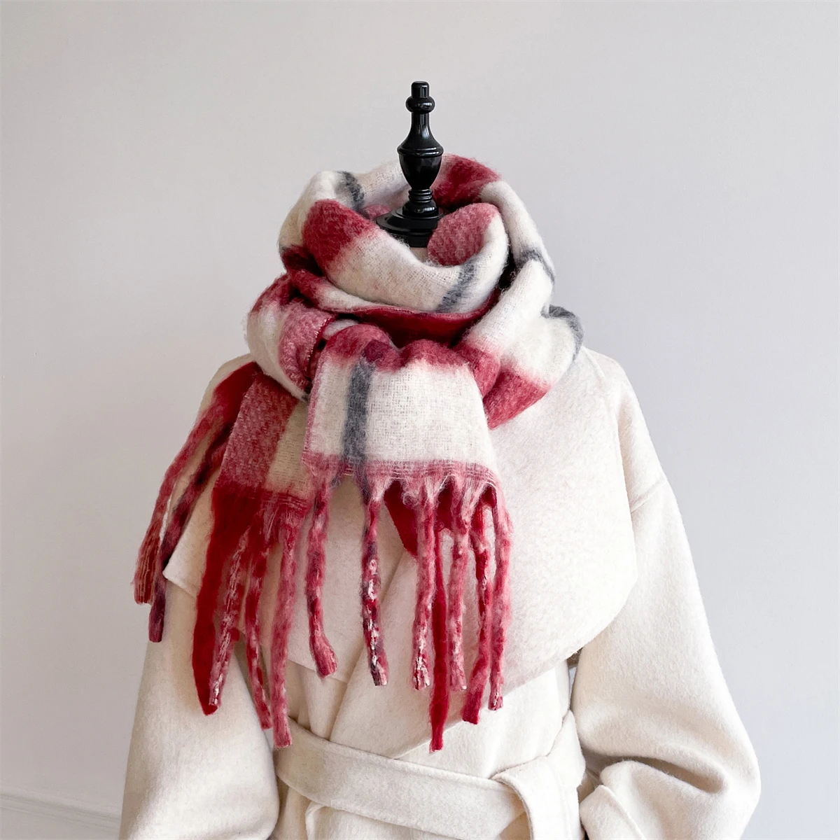 

23*180cm Stripe Plaid Fashion Designer Women Winter Scarf Luxury Thicken Warm Tassle Neckerchief Shawls Cashmere Wrap Pashmina